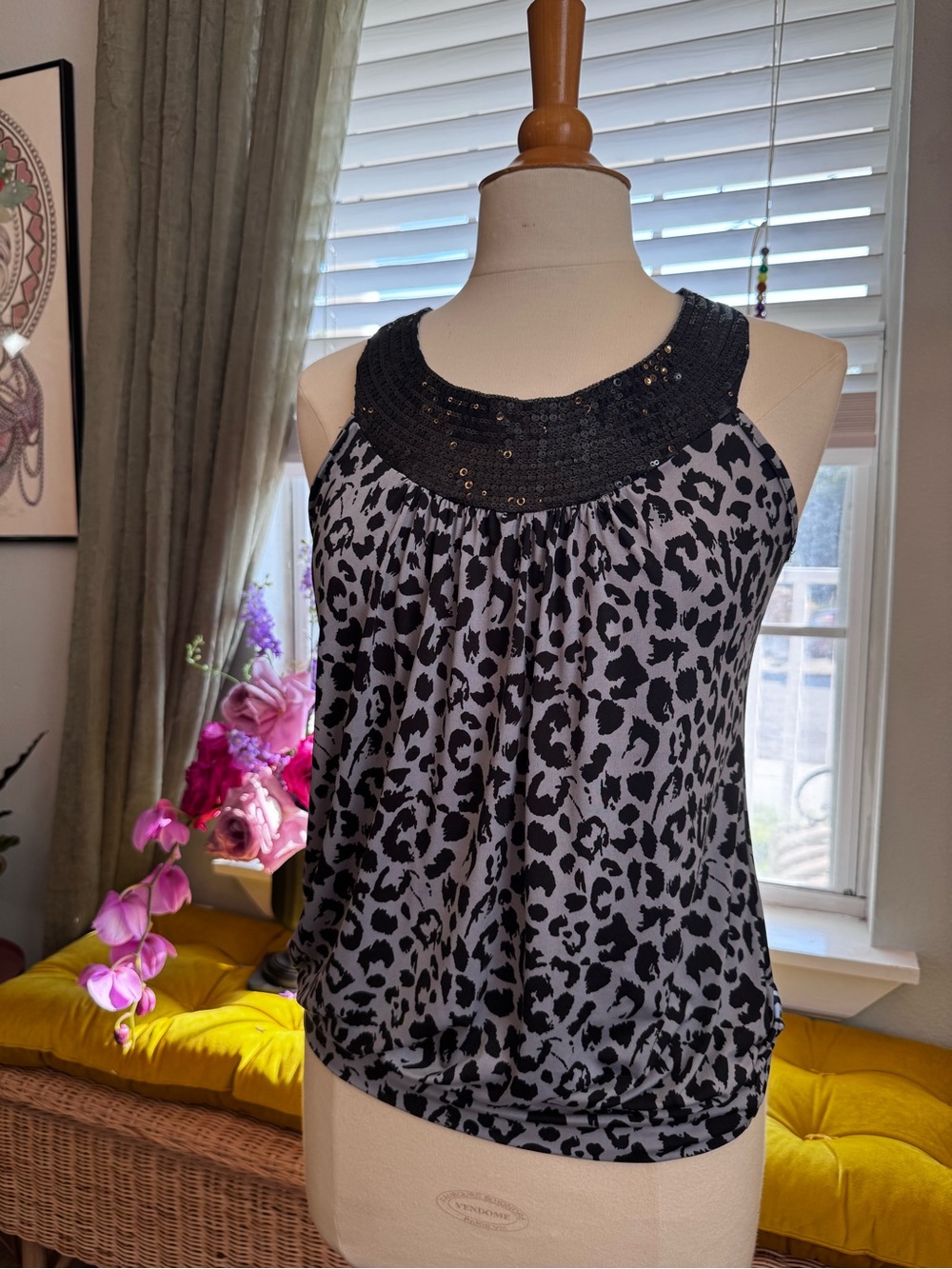True Y2K Black Gray Leopard Print Sleeveless Top with Embellished Sequin Collar
